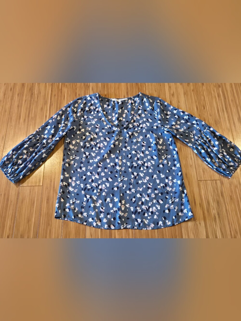 Collective Concepts Blue Floral V-Neck Women’s Blouse